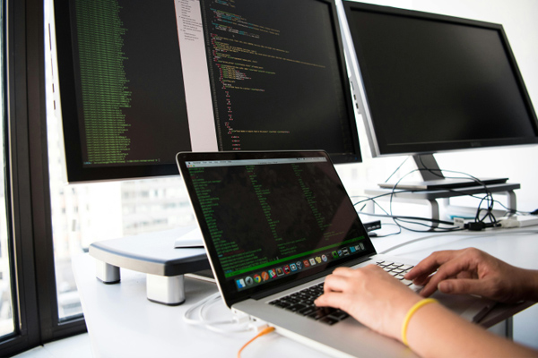 亞光股份（603282）公司公告更換籤字會計師，1月14日股價下跌2.1%