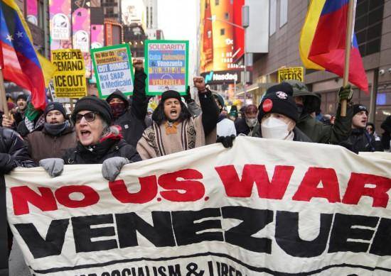 美對委軍事行動致大量航班取消 美國遊客滯留