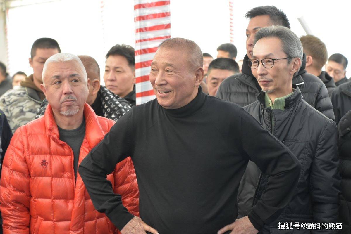 原創當黑社會遇上奢侈品：山口組元旦搗年糕，成了頂級奢侈品秀場