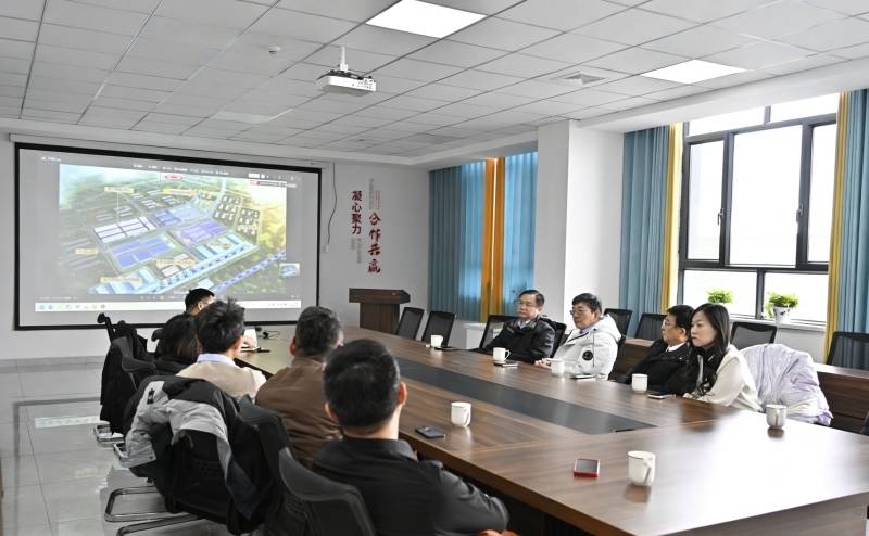 江蘇省紡織工業協會、江蘇蘇豪紡織集團來伊寧市考察