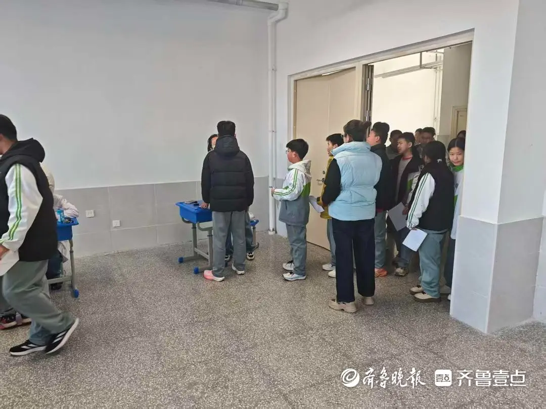 守護“睛”彩“視”界 棗莊市龍吟中學開展學生視力健康專項監測