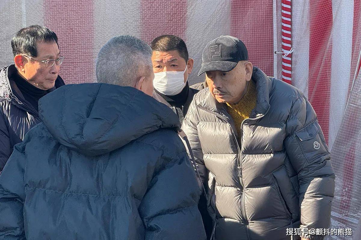 原創當黑社會遇上奢侈品：山口組元旦搗年糕，成了頂級奢侈品秀場