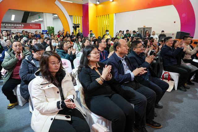 東勝借北京圖書訂貨會展城市文化魅力，三位本土作家分享創作故事